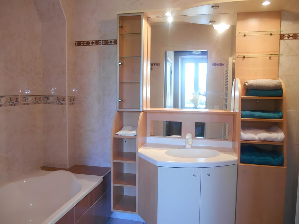 Bathroom, Living room
