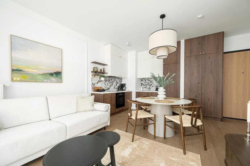 Kitchen or kitchenette, Living room