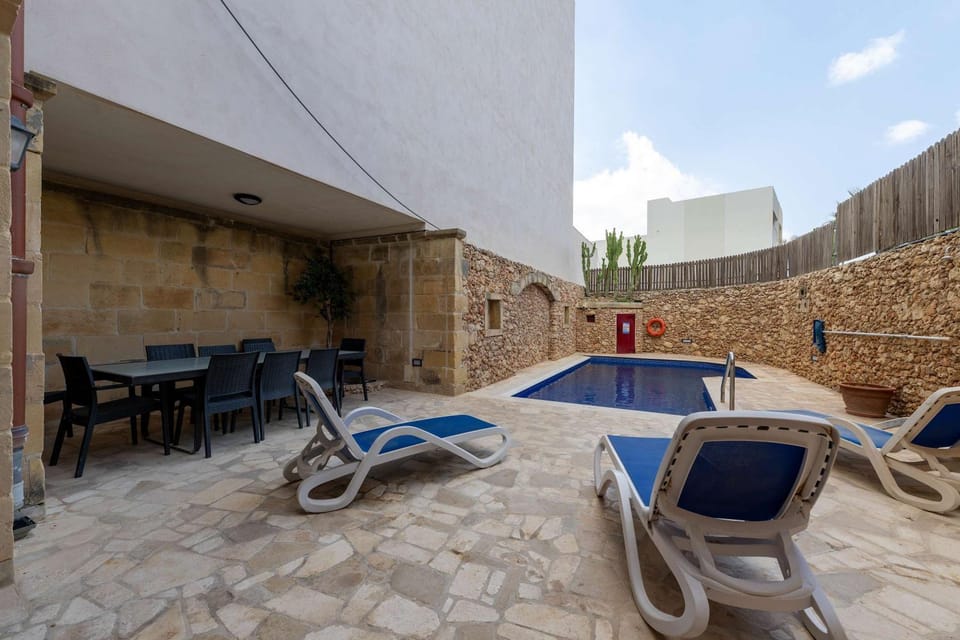 Tan Nanna 5 BDR Farmhouse by PMI Malta House in Malta