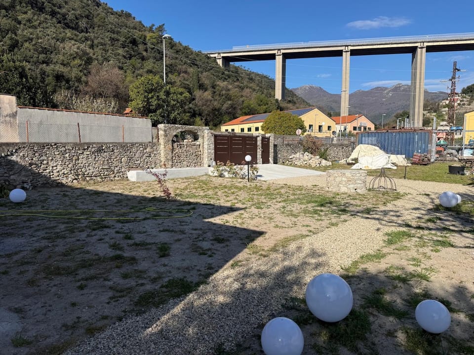 Family villa con terrazza e relax Villa in Pietra Ligure