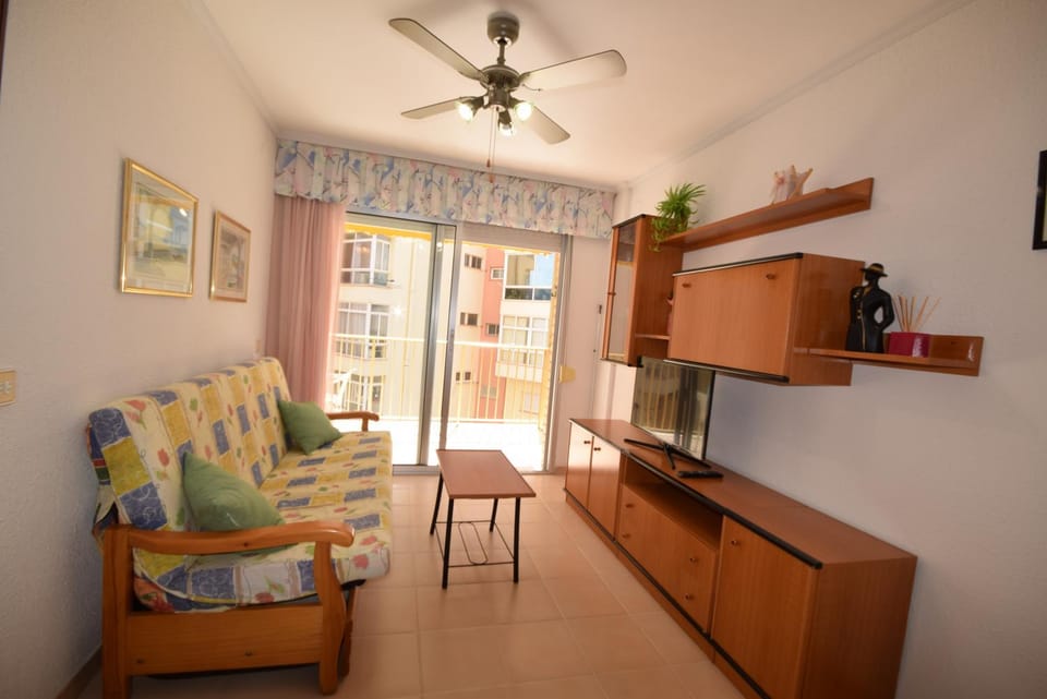 Adriático Beach Apartment in La Pineda