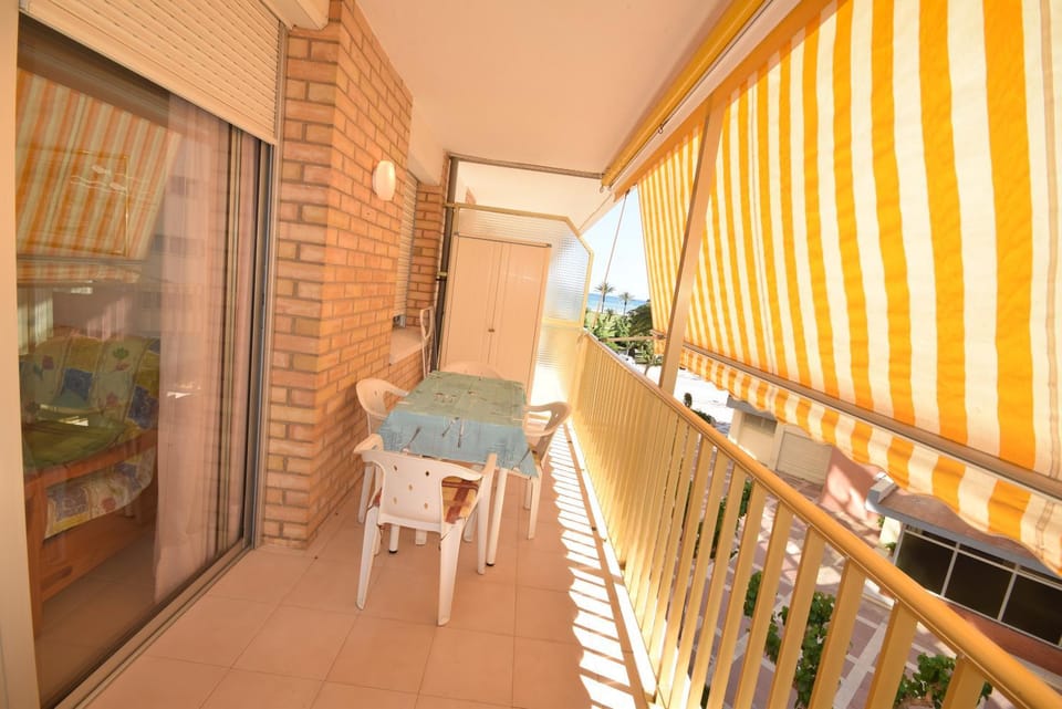 Adriático Beach Apartment in La Pineda