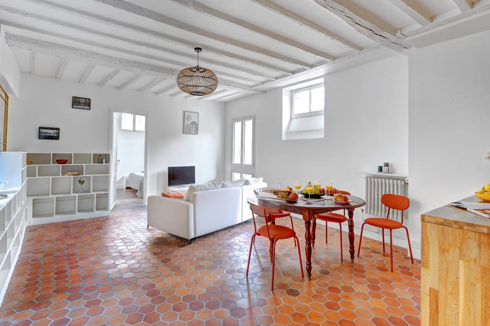 Bed, Living room, Food and drinks, Photo of the whole room, Seating area, Dining area, Bedroom, Food