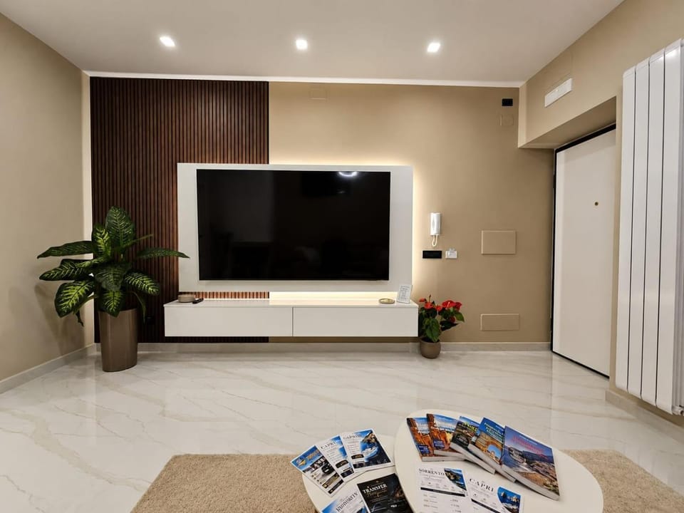 TV and multimedia, Evening entertainment