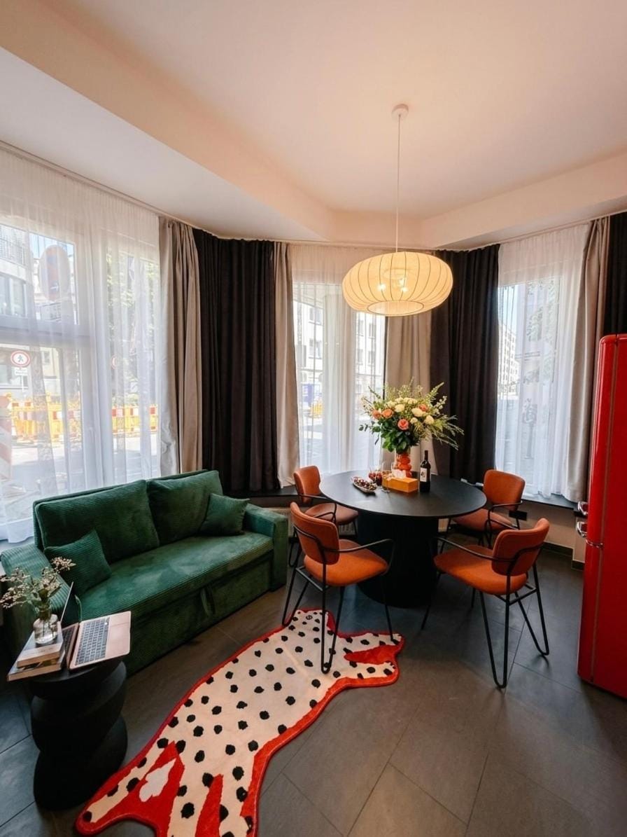 Düsseldorf Hauptbahnhof DomusKushal Apartment in Neuss