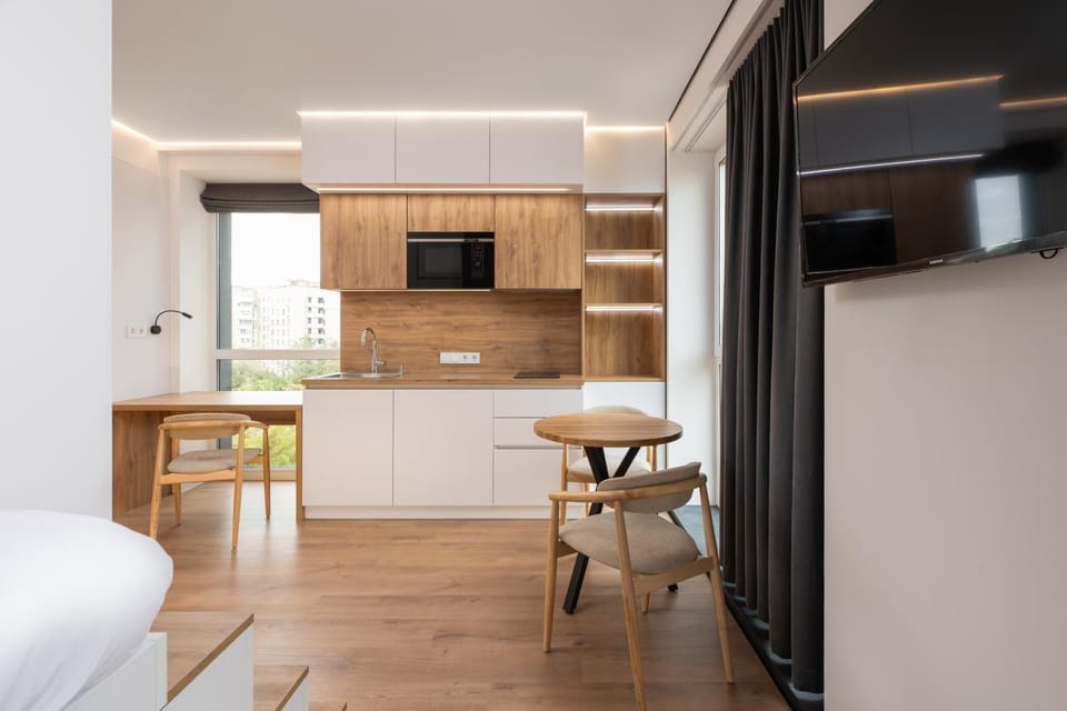 Kitchen or kitchenette, Seating area