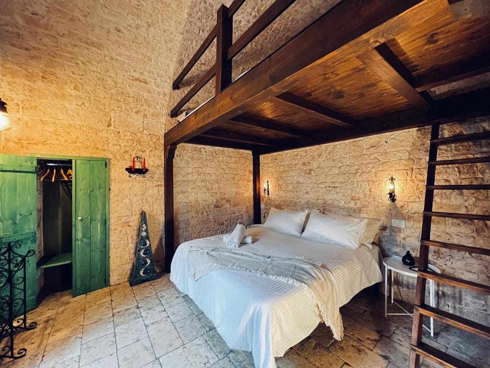 Zingarello Farm House House in Apulia