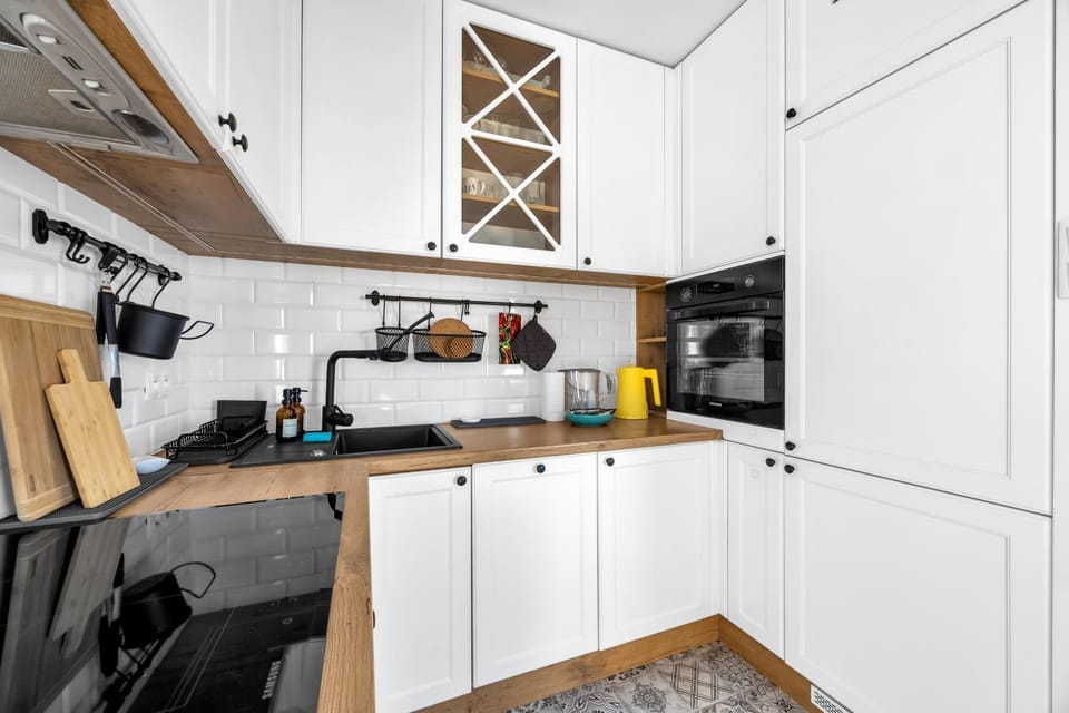 Kitchen or kitchenette, kitchen
