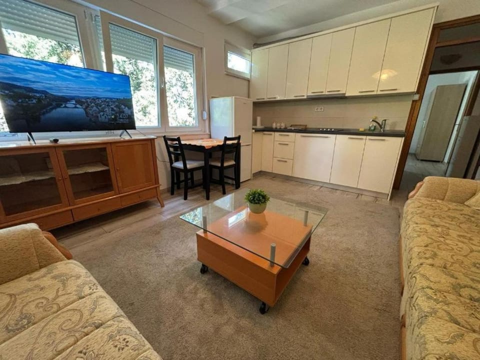 Parking free Apartment in Mostar
