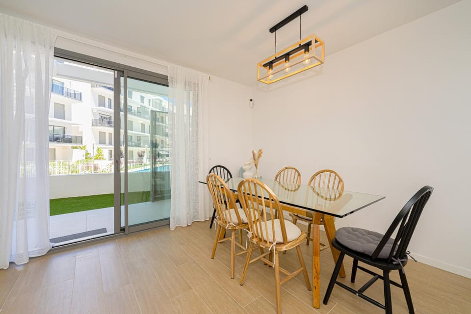 3BR Marina Real Denia - Terrace, Pool & Garage Apartment in Dénia