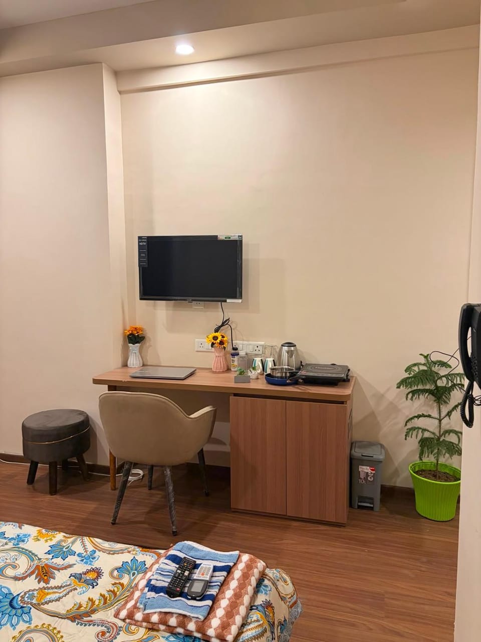 Comfy Stay at ITC Omaxe Greater Noida Alpha 2 Apartment in Uttar Pradesh