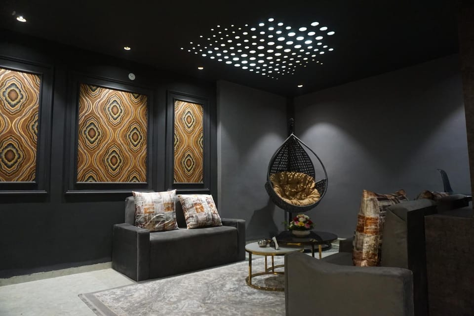 Living room, Seating area