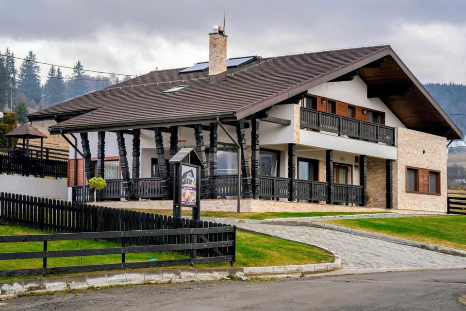 Villa Victoria Villa in Romania