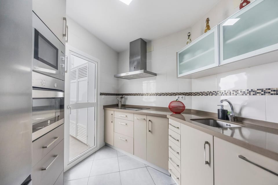 Kitchen or kitchenette, Living room