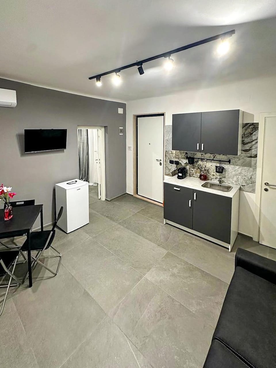 Trevisani 323 apartment House in Bari