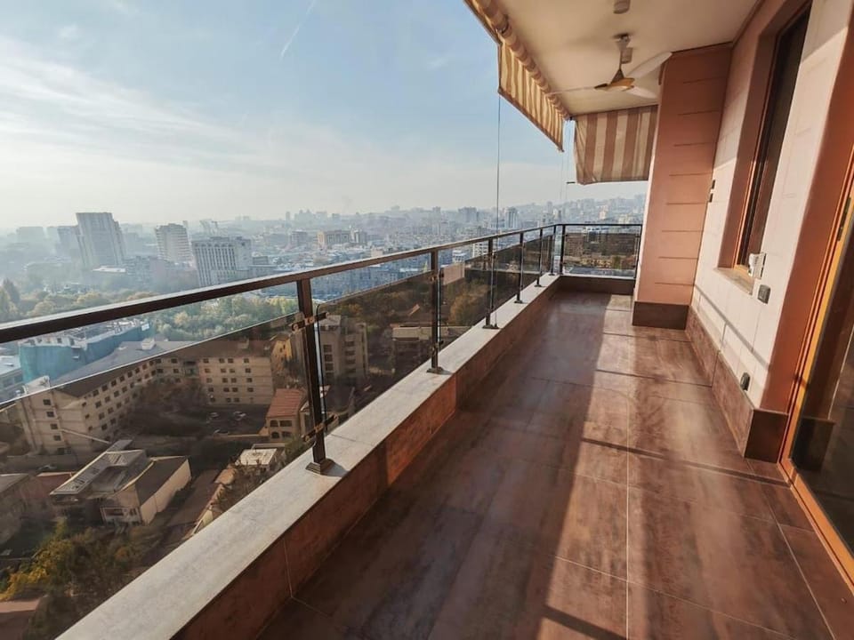 Big and Luxury apartment with city view Apartment in Yerevan