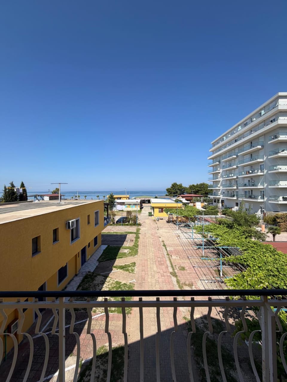 Property building, View (from property/room), Balcony/Terrace