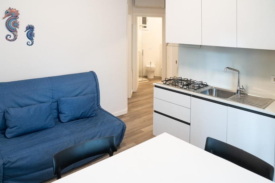 Kitchen or kitchenette, kitchen, kitchen