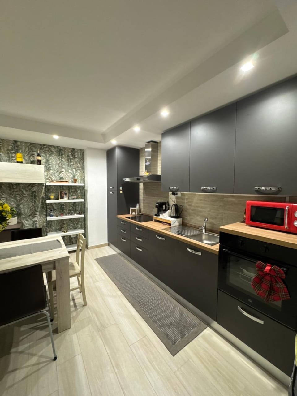 Breakfast, kitchen