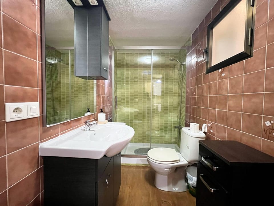 Shower, Bathroom