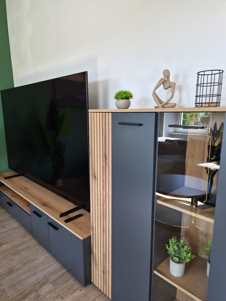 Helle 120 qm Ferienwohnung mitten in Sankt Wendel, 3 Schlafzimmer und Balkon Apartment in Saarland, 66, Germany