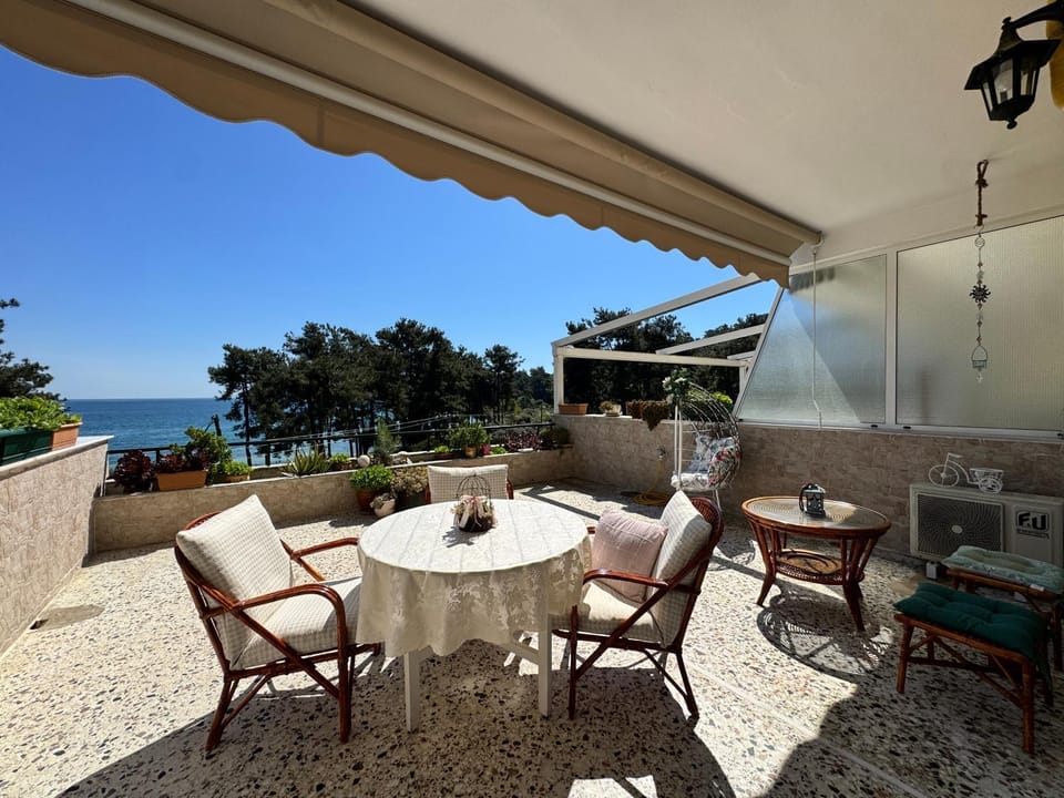 Naftilos Seafront Apartment Apartment in Thasos