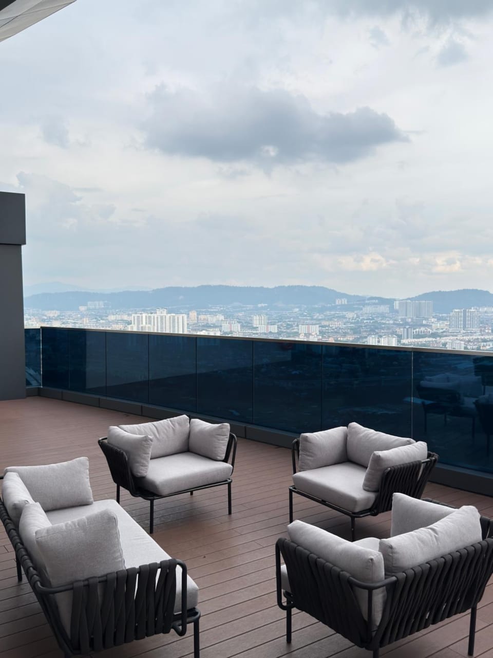 Day, View (from property/room), Balcony/Terrace, Living room, Seating area