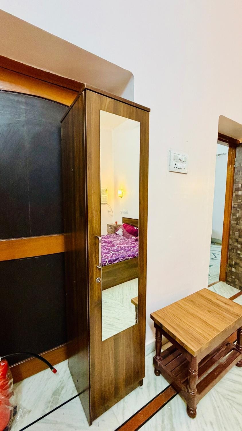 Girish Ashray Premium Homestay Apartment in Varanasi
