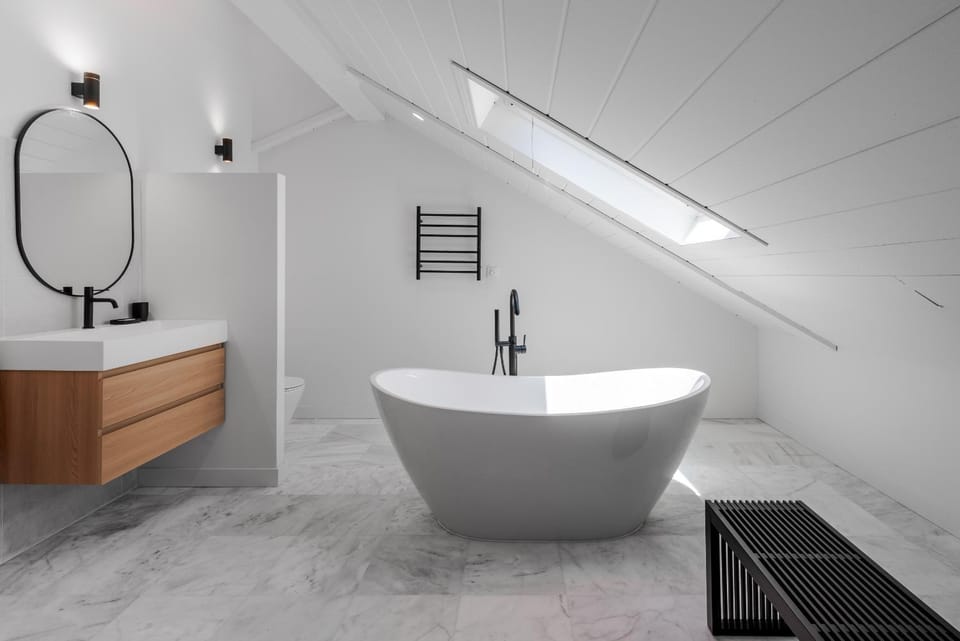 Bathroom, Bath
