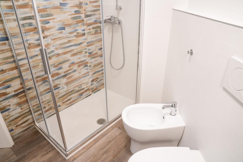 Shower, Bathroom, bidet