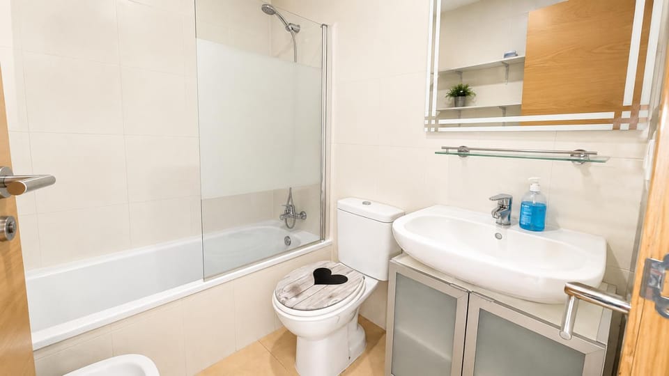 Toilet, Bathroom, Bath