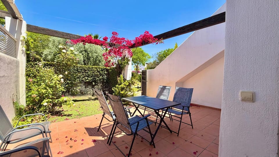 Patio, Garden, Balcony/Terrace