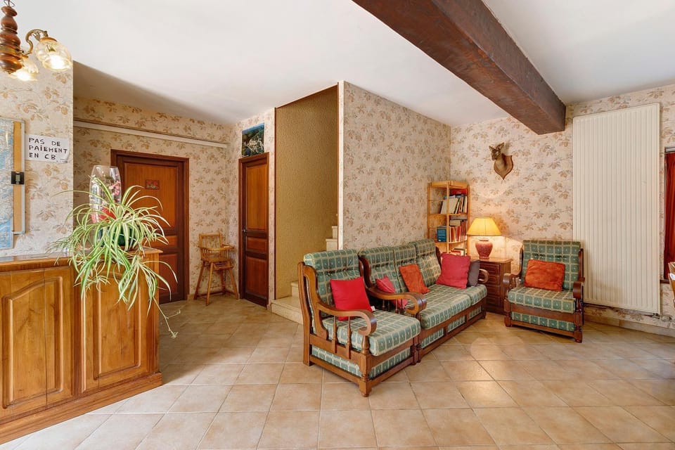 Property building, Living room