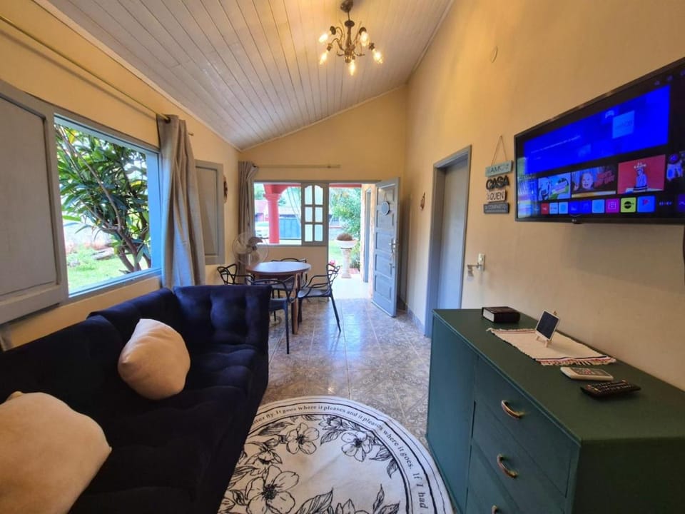 Communal lounge/ TV room, TV and multimedia, Living room, Seating area
