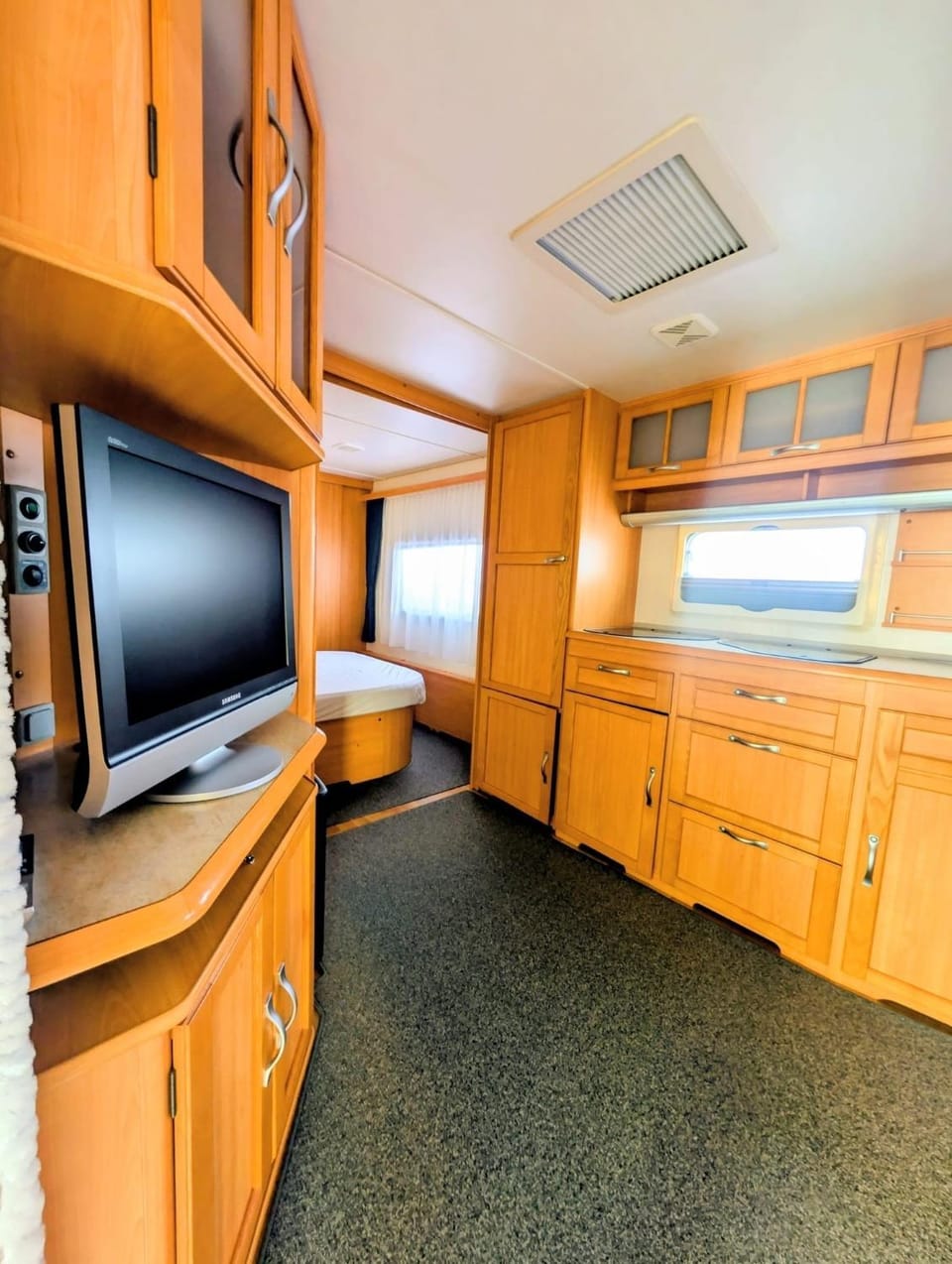 Mietwohnwagen Explorer Campground/ 
RV Resort in Lower Saxony, Germany