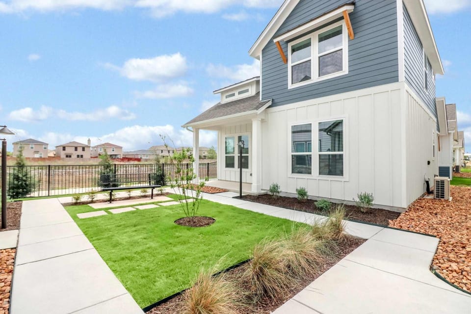 Cowboy Casa Near Downtown House in New Braunfels
