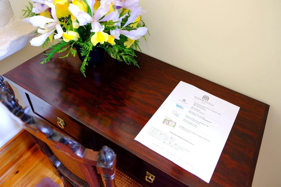 Seating area, locker