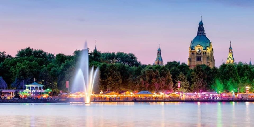 Central, Near Main Train Station, Supermarket, Train, Vahrenwalder Apartment in Hanover