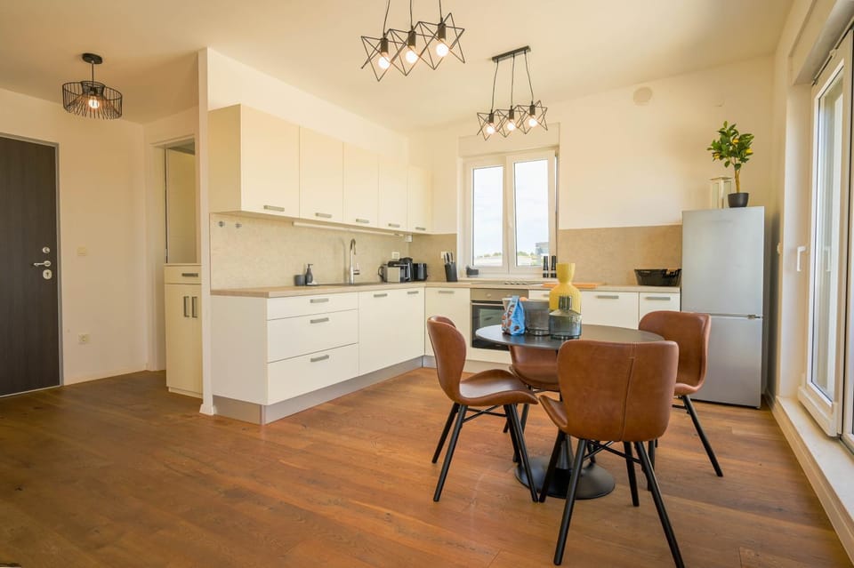 BLIK Sea view family apartment Apartment in Murter