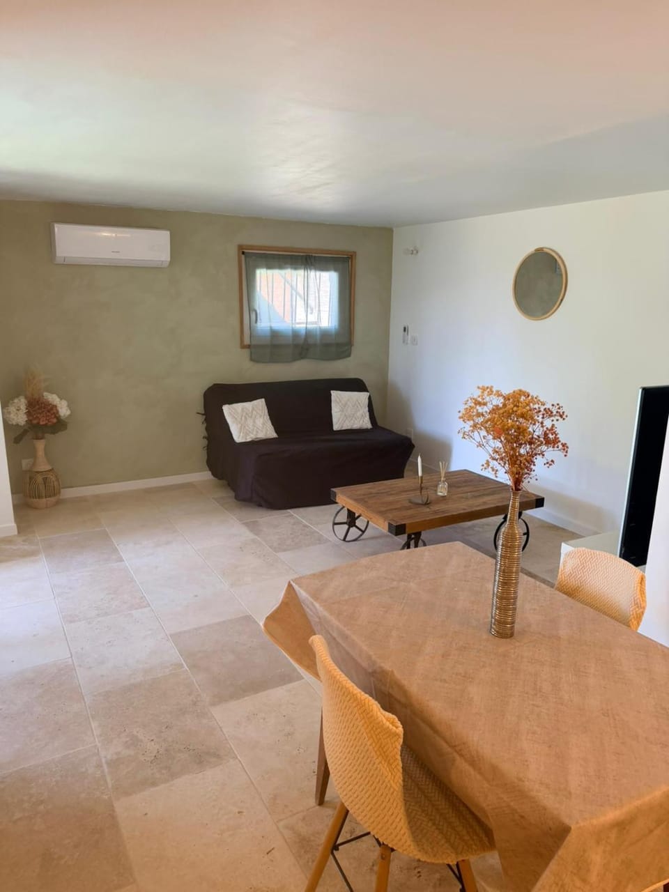 Studio avec terrasse et parking privé Apartment in Provence-Alpes-Côte d'Azur
