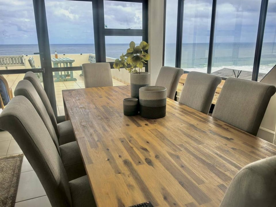 10 C-Front Penthouse Apartment in Margate