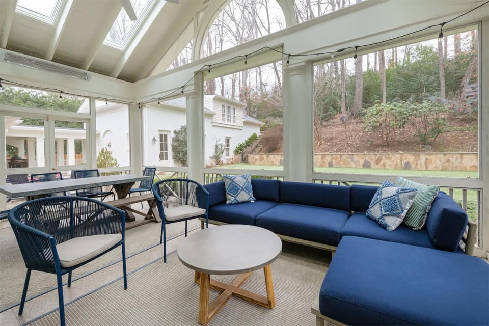 Family Home Aurelia Abode House in Buckhead