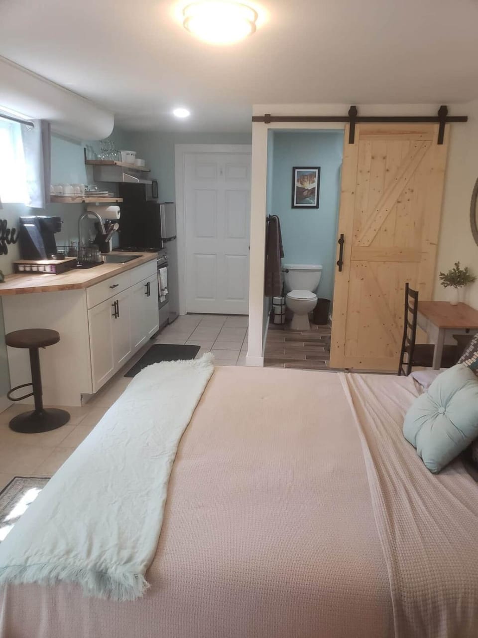 Bright 1 Bed Below Apartment in Swannanoa