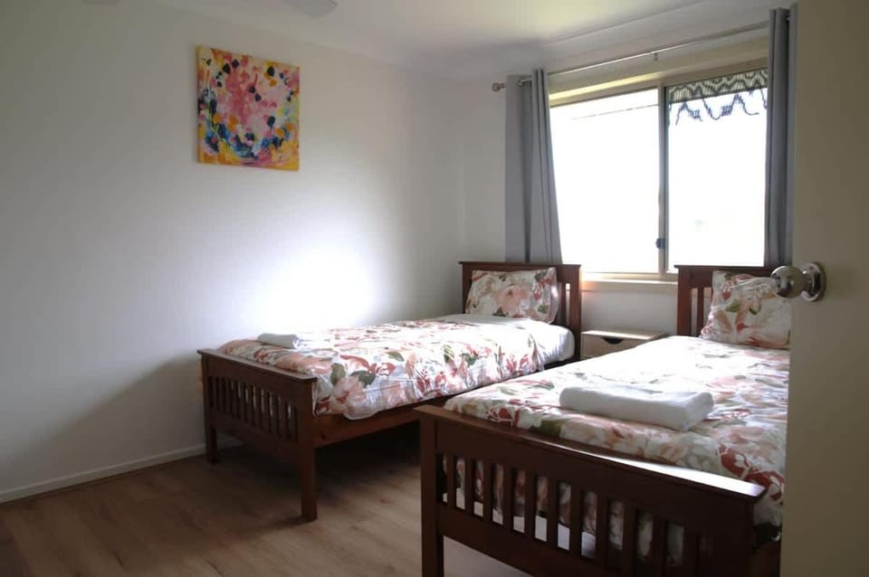 Cheerful 4 bedroom house in Upper Coomera House in Upper Coomera