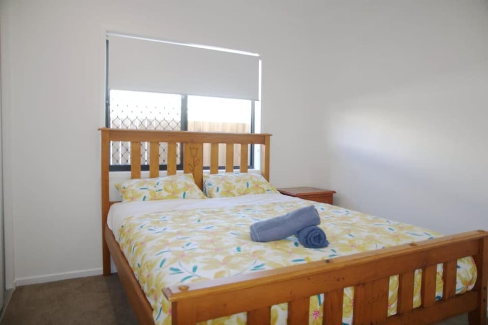 4 Bedroom house in Park Ridge House in Brisbane