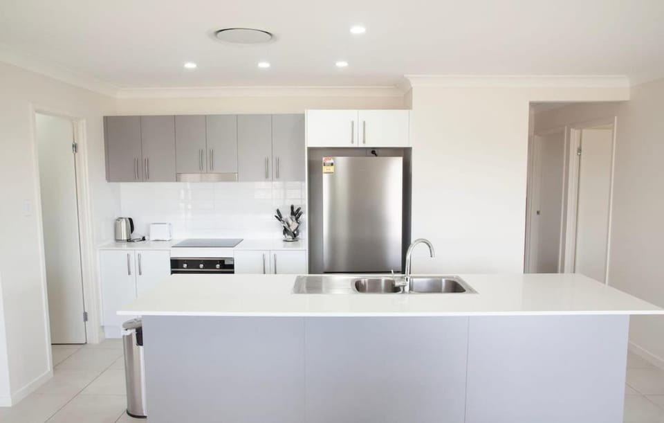 Spacious 4 bedrooms house in Logan Reserve House in Brisbane