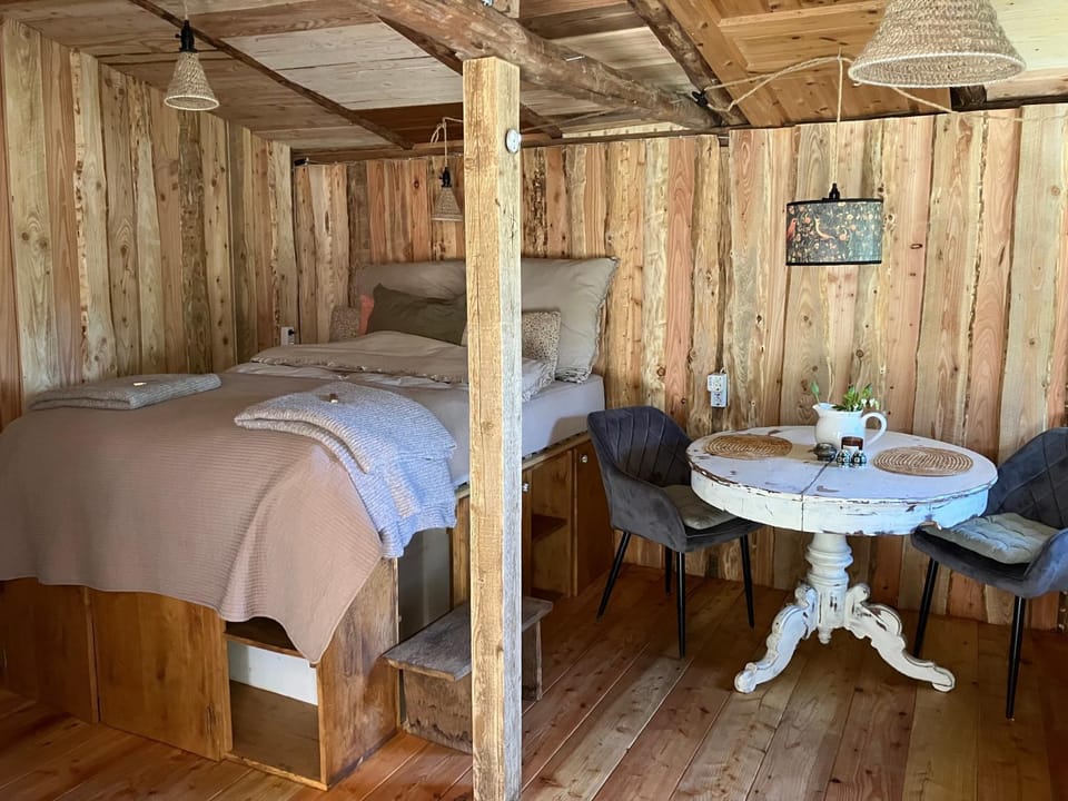Living room, Bedroom