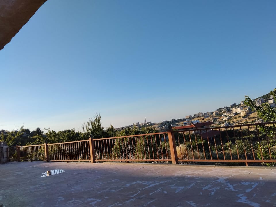 The Mountain Village View اطلالة الجبل Chalet in Africa