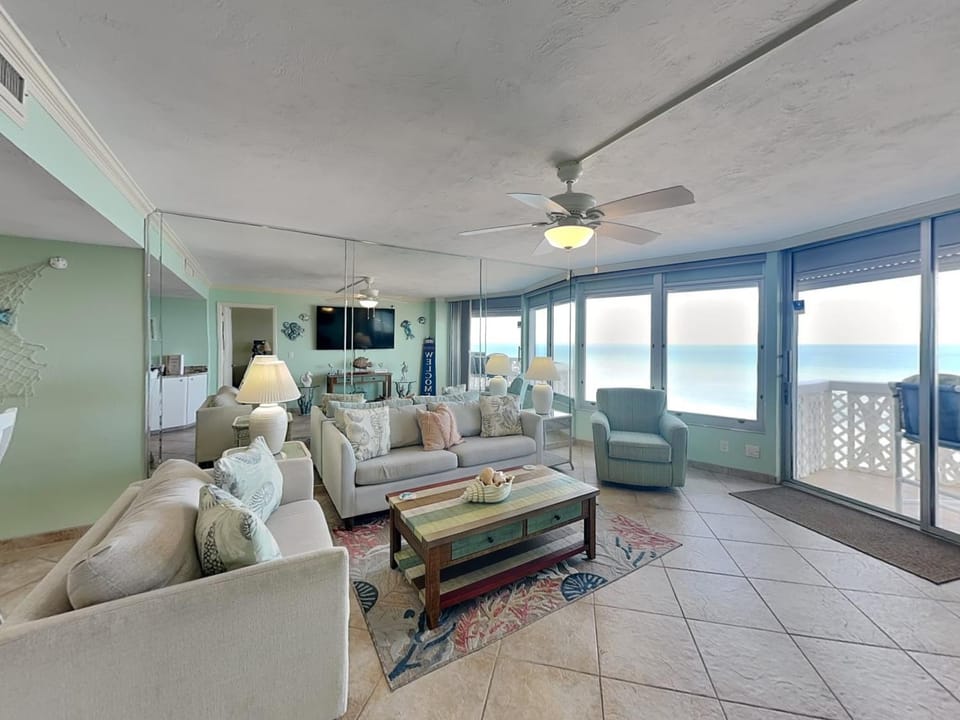 Oceanside Retreat 804-805 by Distinctive Beach Rentals Apartment in Ormond By The Sea