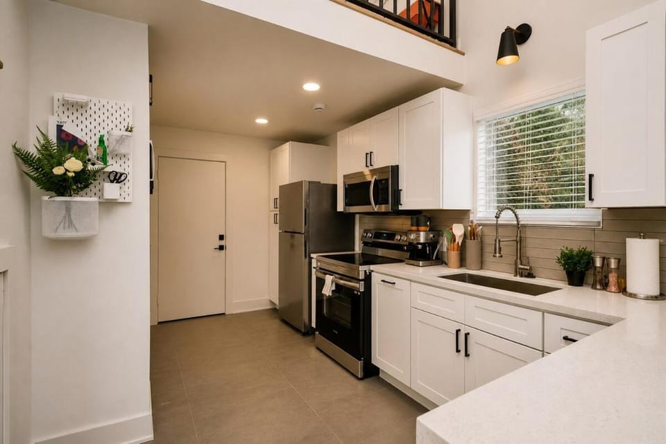 Private Loft - Lake Conroe with Parking House in Lake Conroe